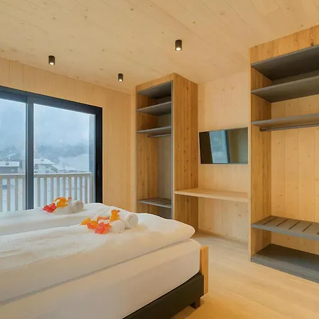 Leba House *