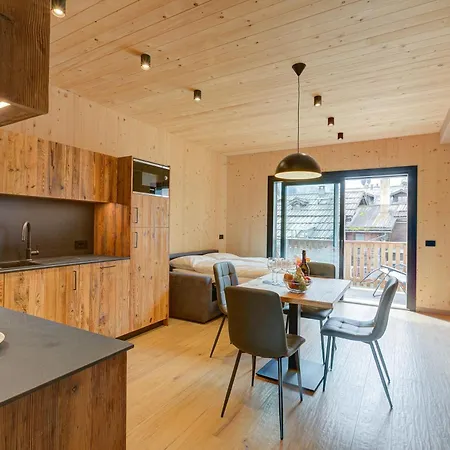 Leba House *