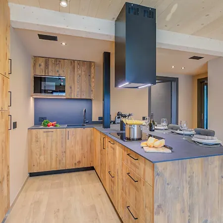 Apartment Leba House