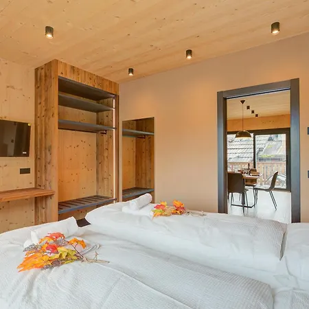 Leba House Apartment *