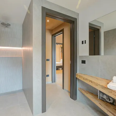 Leba House *