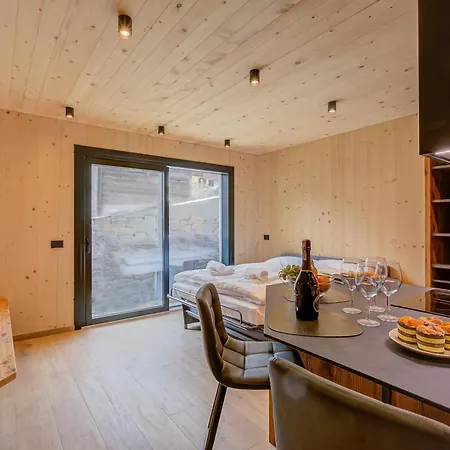 Apartment Leba House *