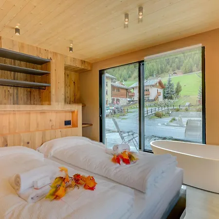 Leba House *